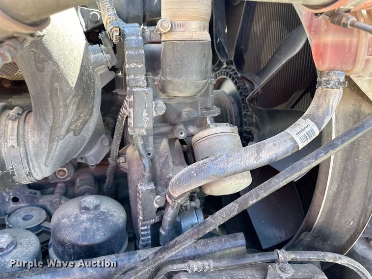 image for item OI9490 2018 Kenworth T680 semi truck