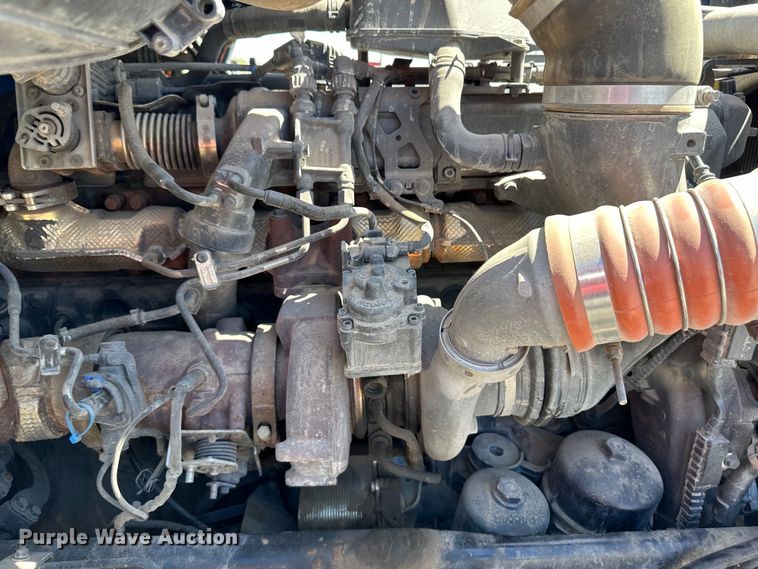 image for item OI9490 2018 Kenworth T680 semi truck