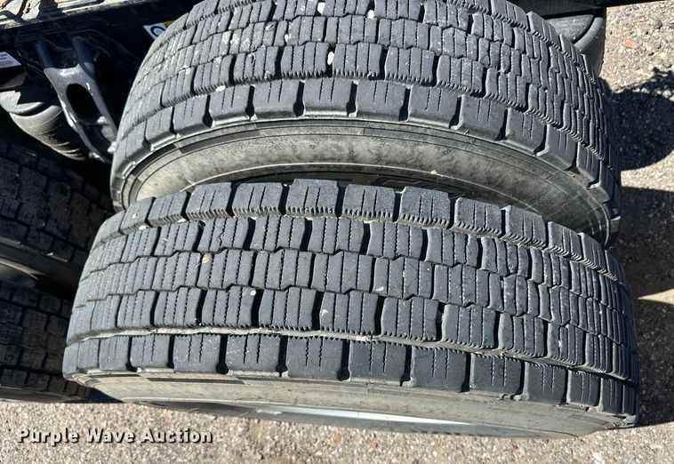 image for item OI9490 2018 Kenworth T680 semi truck