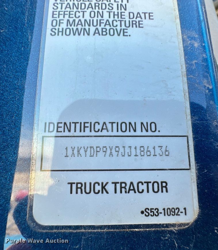 image for item OI9490 2018 Kenworth T680 semi truck