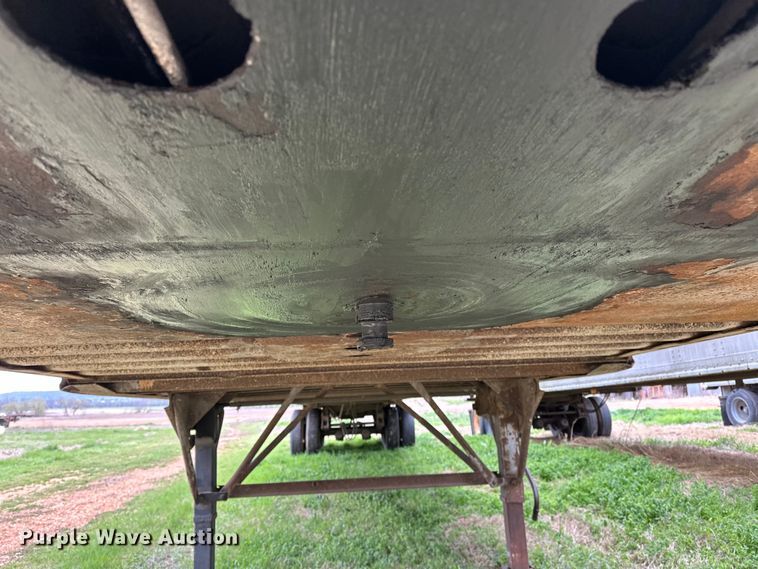 image for item OM9358 1990 Strick dry van trailer