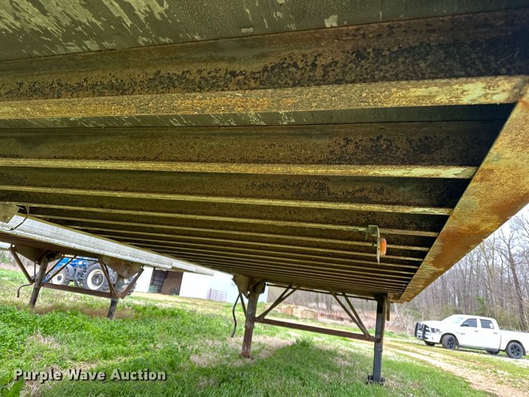 image for item OM9358 1990 Strick dry van trailer