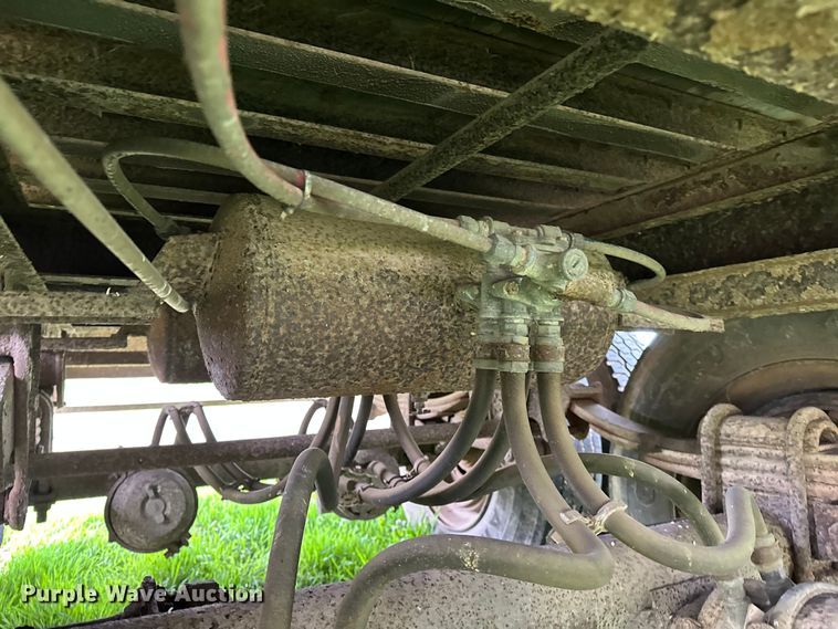 image for item OM9358 1990 Strick dry van trailer