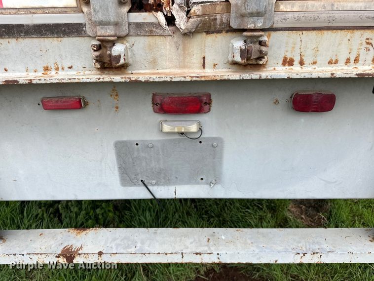 image for item OM9358 1990 Strick dry van trailer