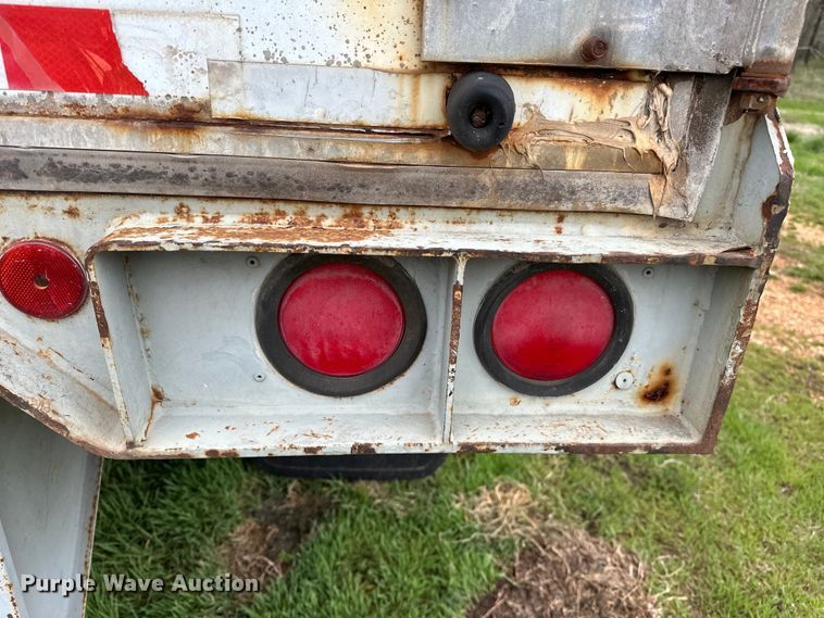 image for item OM9358 1990 Strick dry van trailer