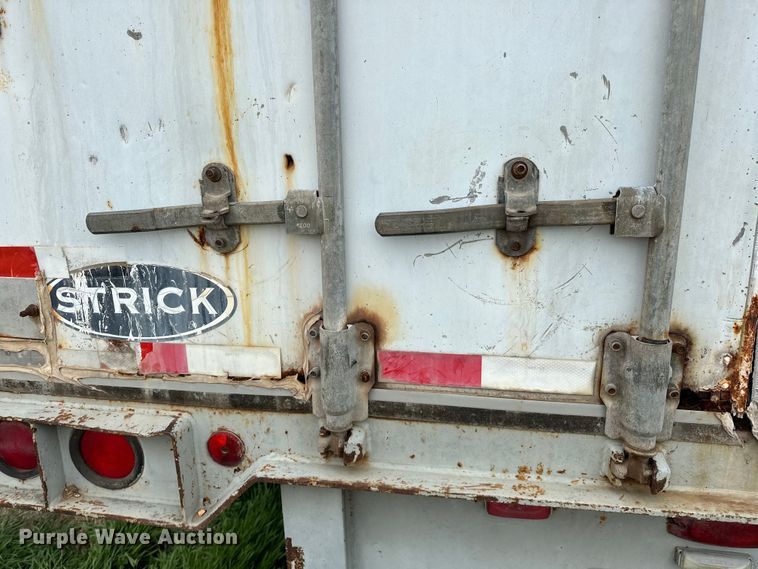 image for item OM9358 1990 Strick dry van trailer