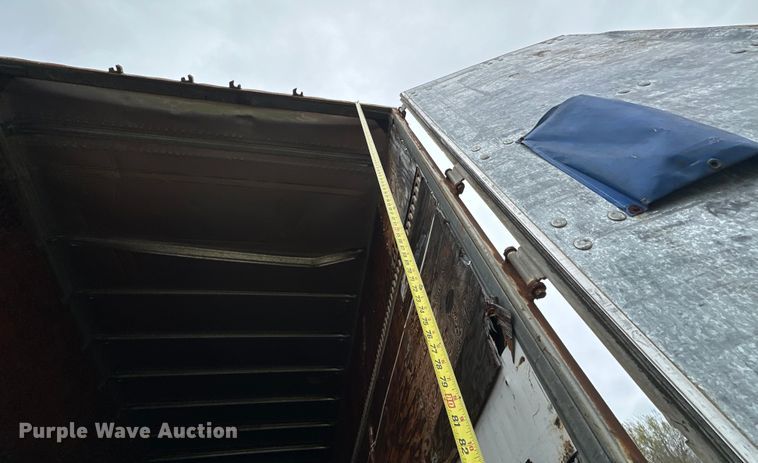 image for item OM9358 1990 Strick dry van trailer