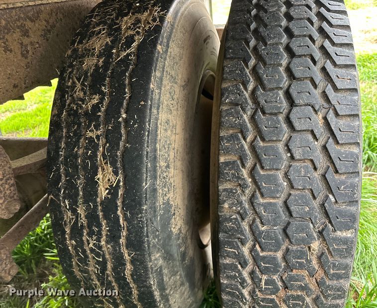 image for item OM9358 1990 Strick dry van trailer