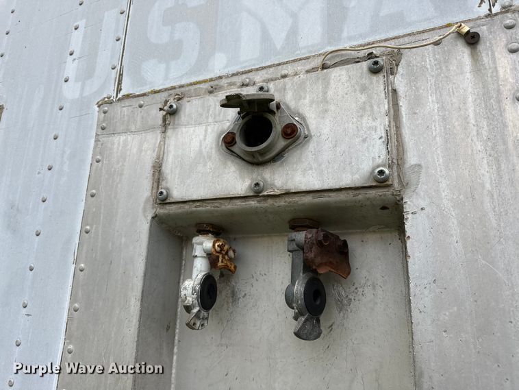 image for item OM9359 1990 Strick dry van trailer