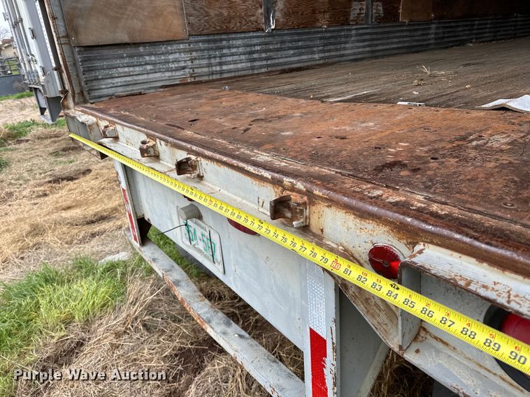 image for item OM9359 1990 Strick dry van trailer