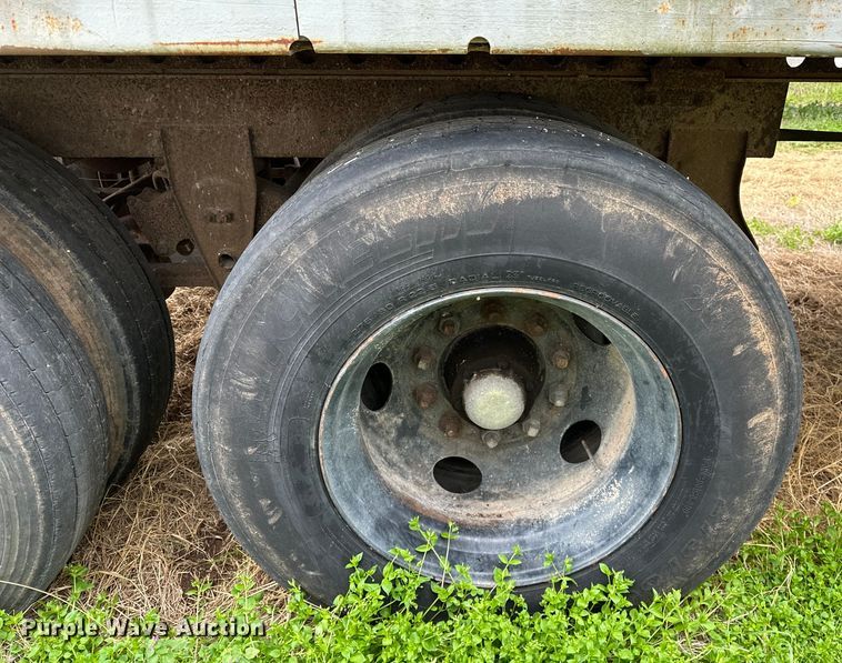 image for item OM9359 1990 Strick dry van trailer