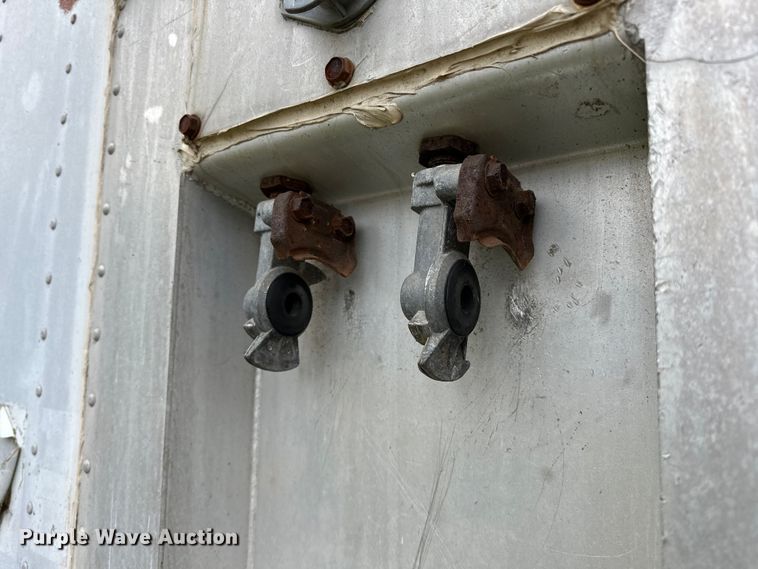 image for item OM9360 1990 Strick dry van trailer