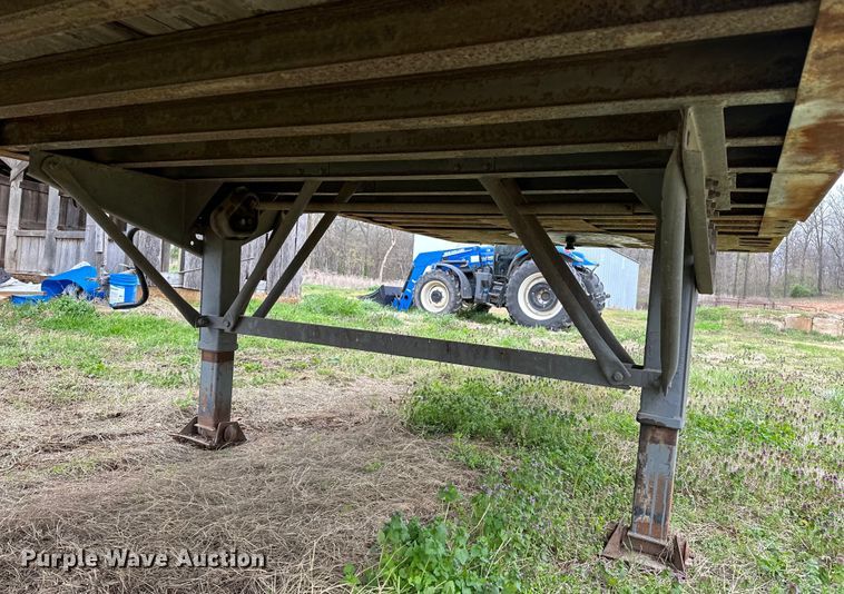 image for item OM9360 1990 Strick dry van trailer