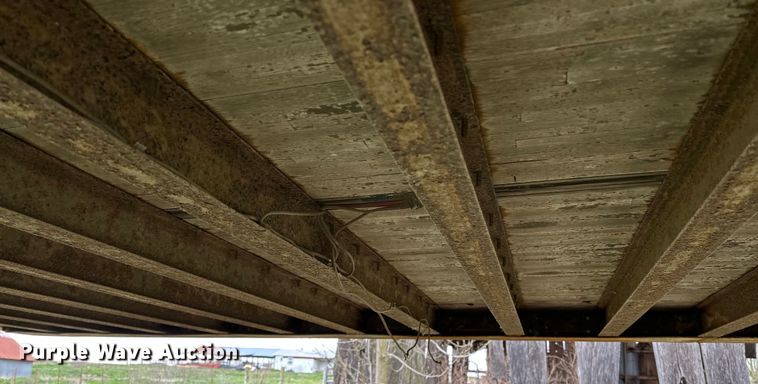 image for item OM9360 1990 Strick dry van trailer