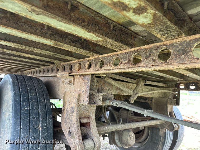 image for item OM9360 1990 Strick dry van trailer