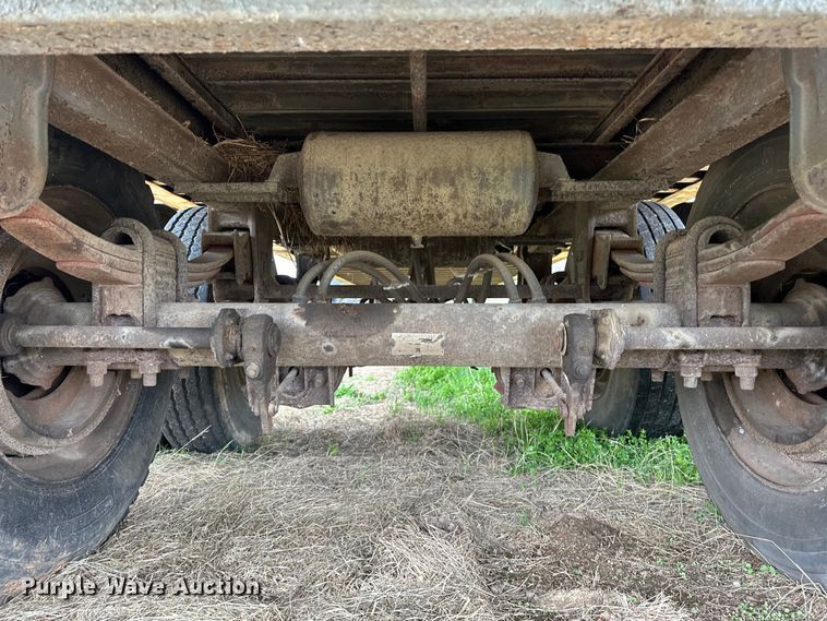 image for item OM9360 1990 Strick dry van trailer