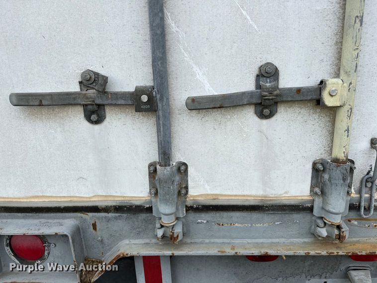 image for item OM9360 1990 Strick dry van trailer