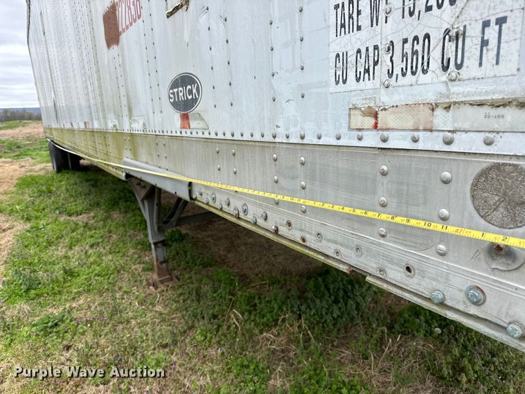 image for item OM9360 1990 Strick dry van trailer