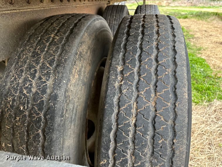 image for item OM9360 1990 Strick dry van trailer