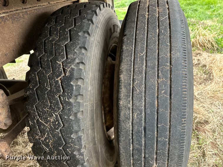 image for item OM9360 1990 Strick dry van trailer