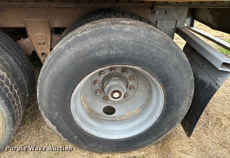 image for item OM9360 1990 Strick dry van trailer