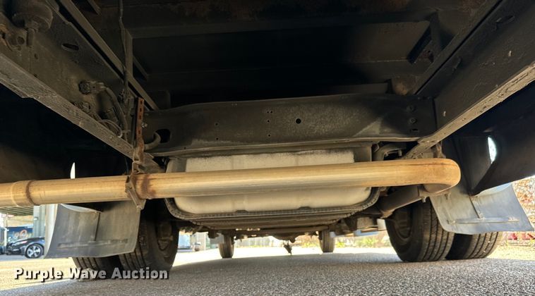 image for item DK7424 2016 Eldorado Aerotech Ford 220 shuttle bus