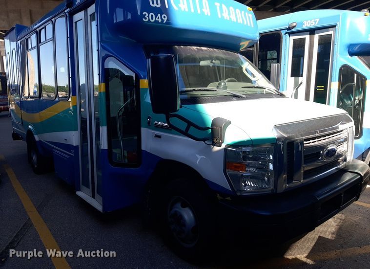 image for item DK7426 2016 Eldorado Aerotech Ford 220 shuttle bus