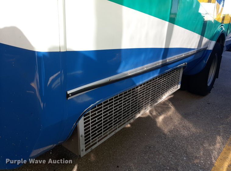 image for item DK7426 2016 Eldorado Aerotech Ford 220 shuttle bus