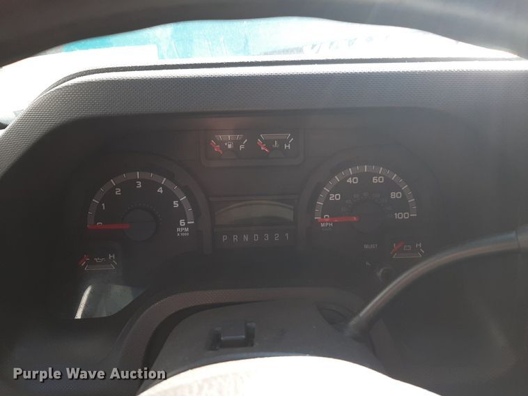 image for item DK7426 2016 Eldorado Aerotech Ford 220 shuttle bus