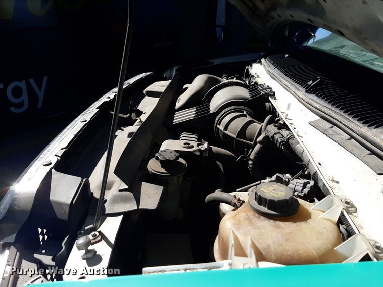 image for item DK7426 2016 Eldorado Aerotech Ford 220 shuttle bus