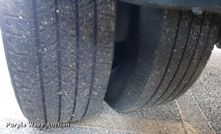 image for item DK7426 2016 Eldorado Aerotech Ford 220 shuttle bus