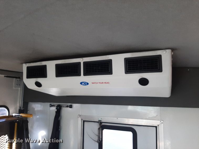 image for item DK7427 2016 Eldorado Aerotech Ford 220 shuttle bus