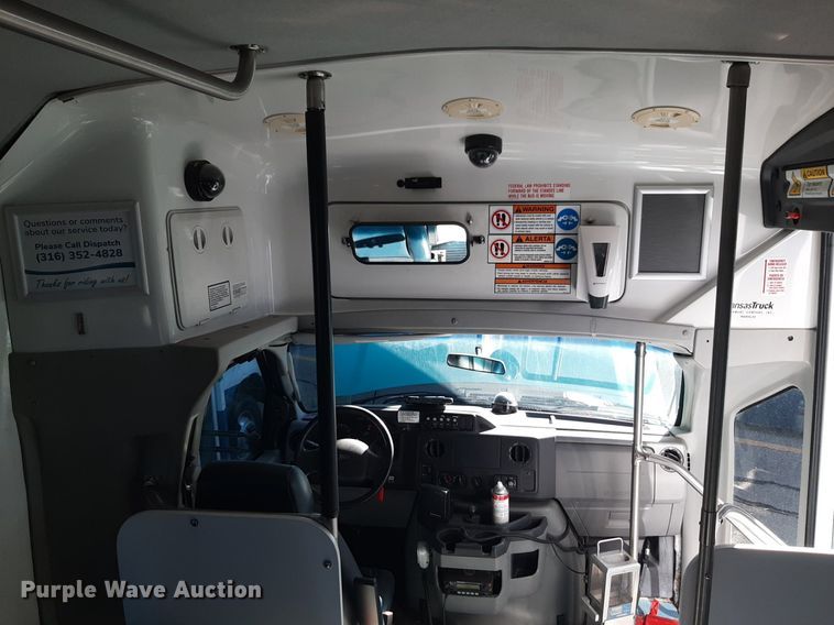 image for item DK7427 2016 Eldorado Aerotech Ford 220 shuttle bus