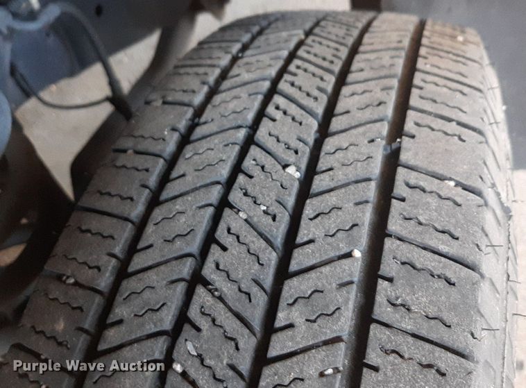 image for item DK7428 2016 Eldorado Aerotech Ford 220 shuttle bus