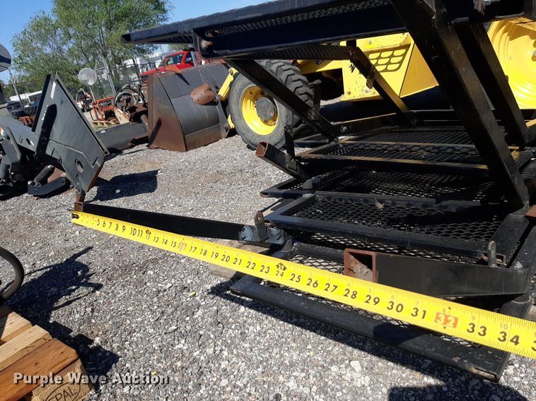 image for item DQ7016 (4) metal platforms