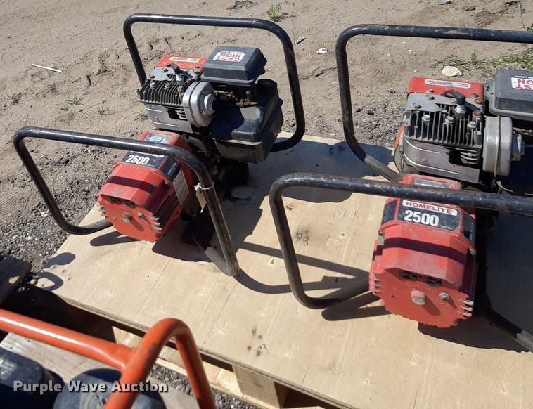 image for item DQ7017 (2)  Homelite 2500 generators
