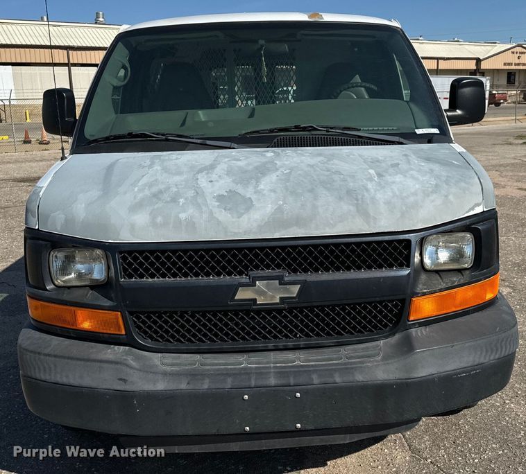 image for item NH9199 2007 Chevrolet  Express 2500 van
