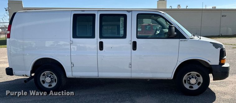 image for item NH9199 2007 Chevrolet  Express 2500 van