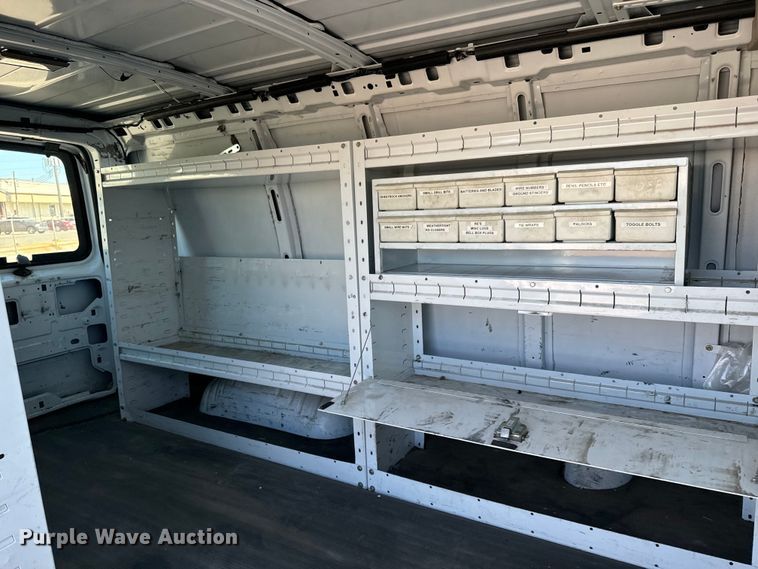 image for item NH9199 2007 Chevrolet  Express 2500 van