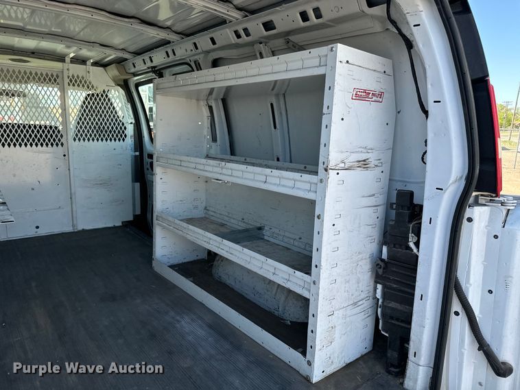image for item NH9199 2007 Chevrolet  Express 2500 van