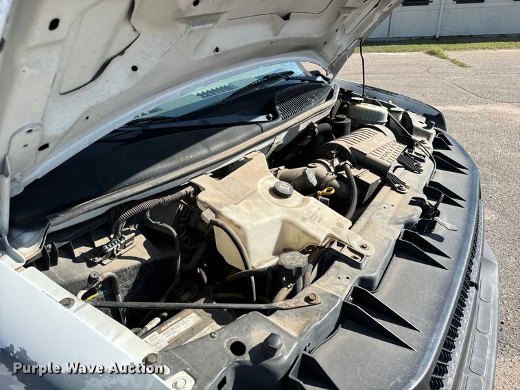 image for item NH9199 2007 Chevrolet  Express 2500 van