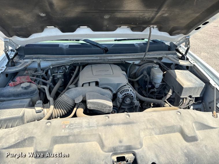 image for item NH9201 2011 Chevrolet  Silverado 1500 Ext. Cab pickup truck