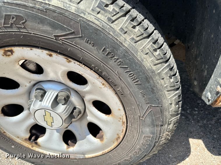 image for item NH9201 2011 Chevrolet  Silverado 1500 Ext. Cab pickup truck