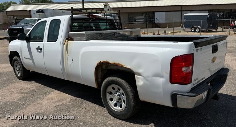 image for item NH9202 2011 Chevrolet  Silverado 1500 Ext. Cab pickup truck