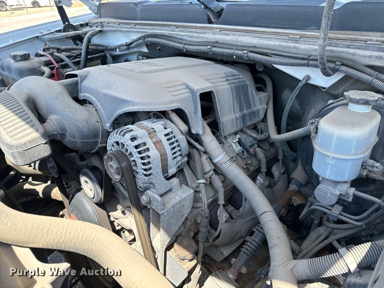 image for item NH9202 2011 Chevrolet  Silverado 1500 Ext. Cab pickup truck