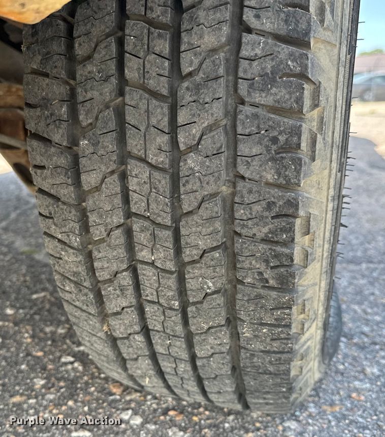 image for item NH9202 2011 Chevrolet  Silverado 1500 Ext. Cab pickup truck