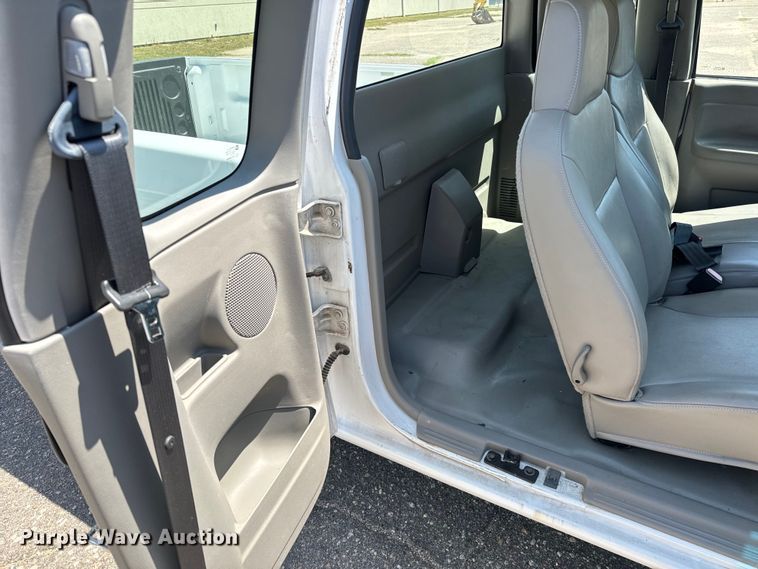 image for item NH9204 2008 Chevrolet  Colorado  Ext. Cab pickup truck