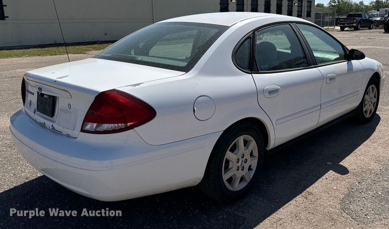 image for item NH9205 2006 Ford Taurus 