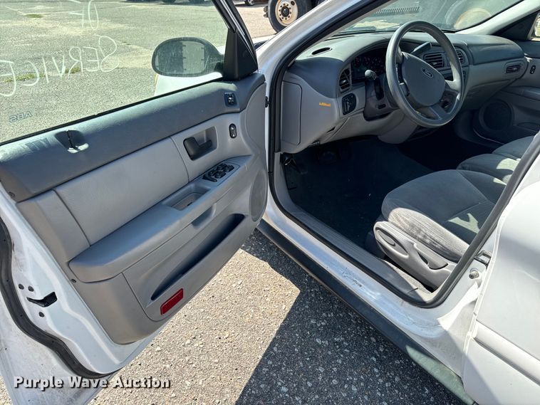 image for item NH9205 2006 Ford Taurus 