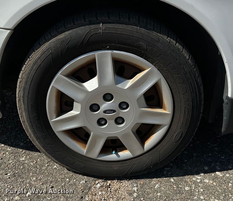 image for item NH9205 2006 Ford Taurus 